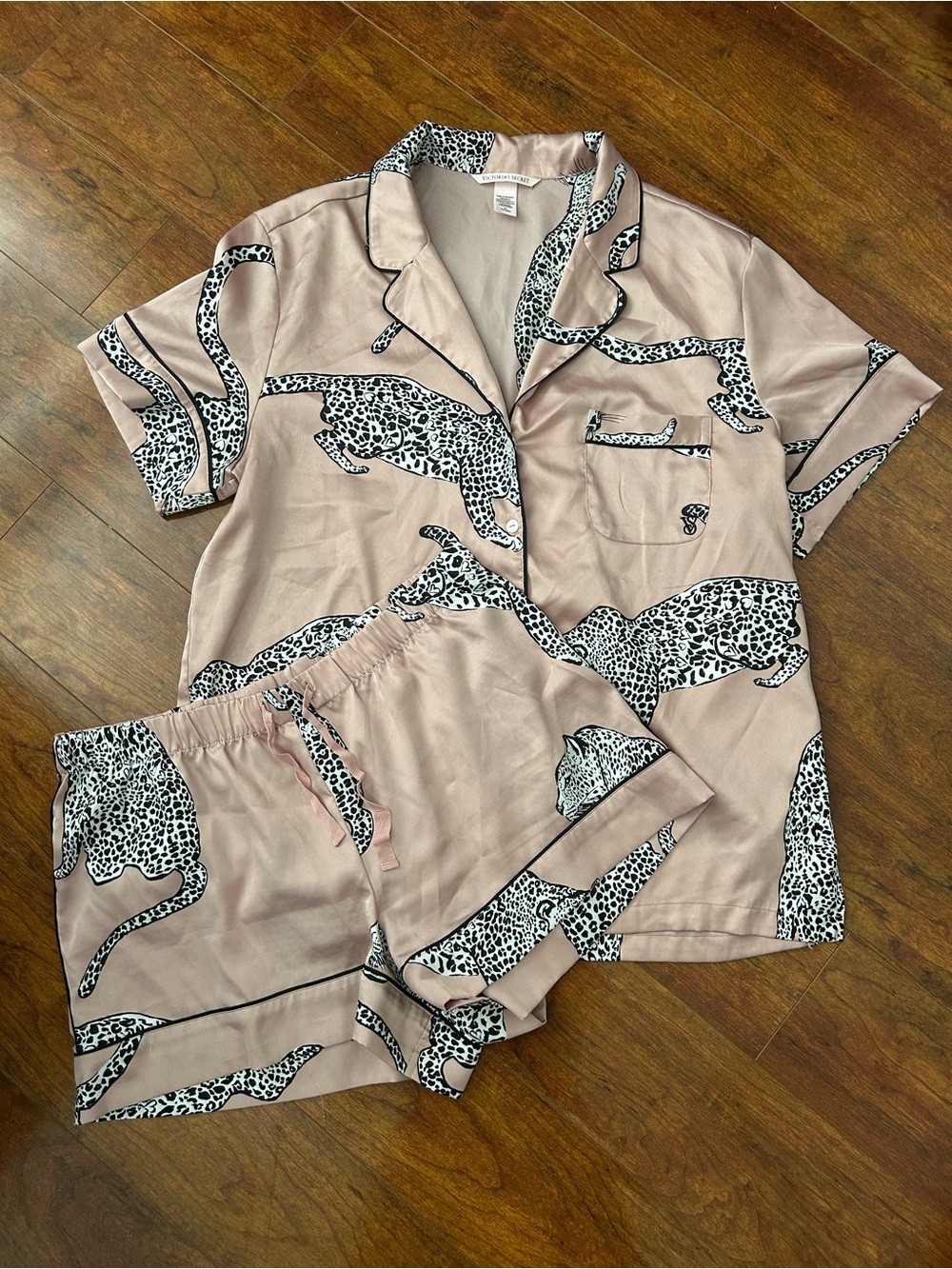 Victoria's Secret 2 Piece Pink Leopard Satin Pajama Set Size M Rare
